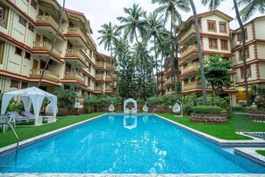 Outdoor pool - Highland Beach Resort (Candolim)