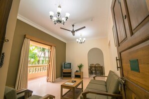 Living area - Highland Beach Resort (Candolim)