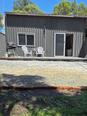 Terrace/patio - Kookaburra Corner. Quiet, picturesque, private rental in Capel Western Australia (Capel)