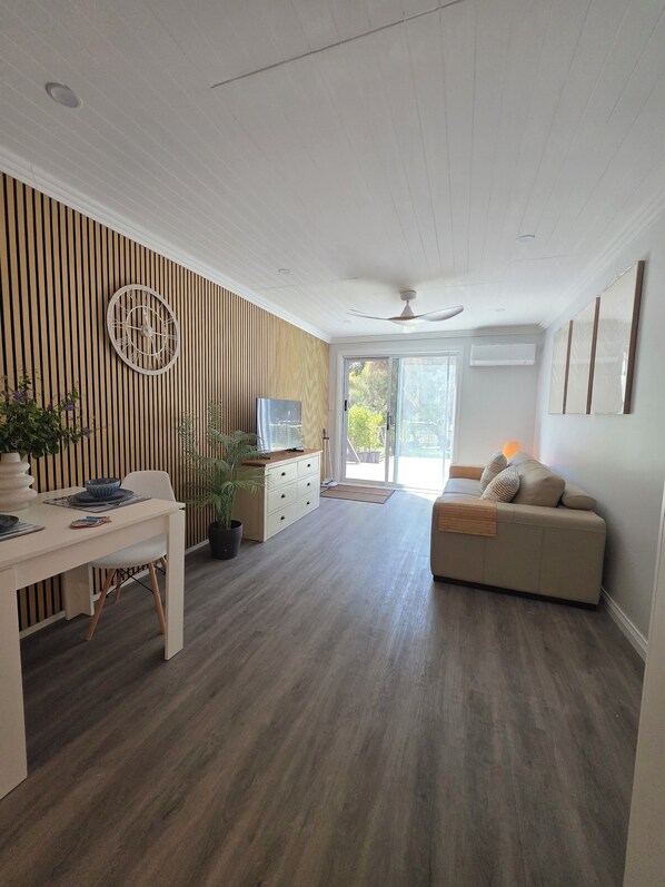 Living area - Kookaburra Corner. Quiet, picturesque, private rental in Capel Western Australia (Capel)