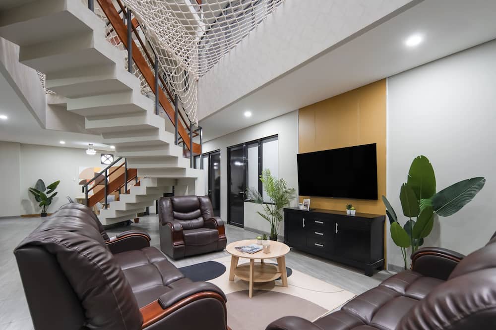 Cove Casa Dyna