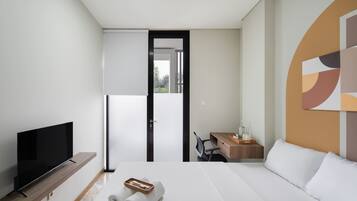 Premium Room | Free WiFi, bed sheets