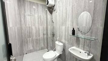 Rom – superior | Bad