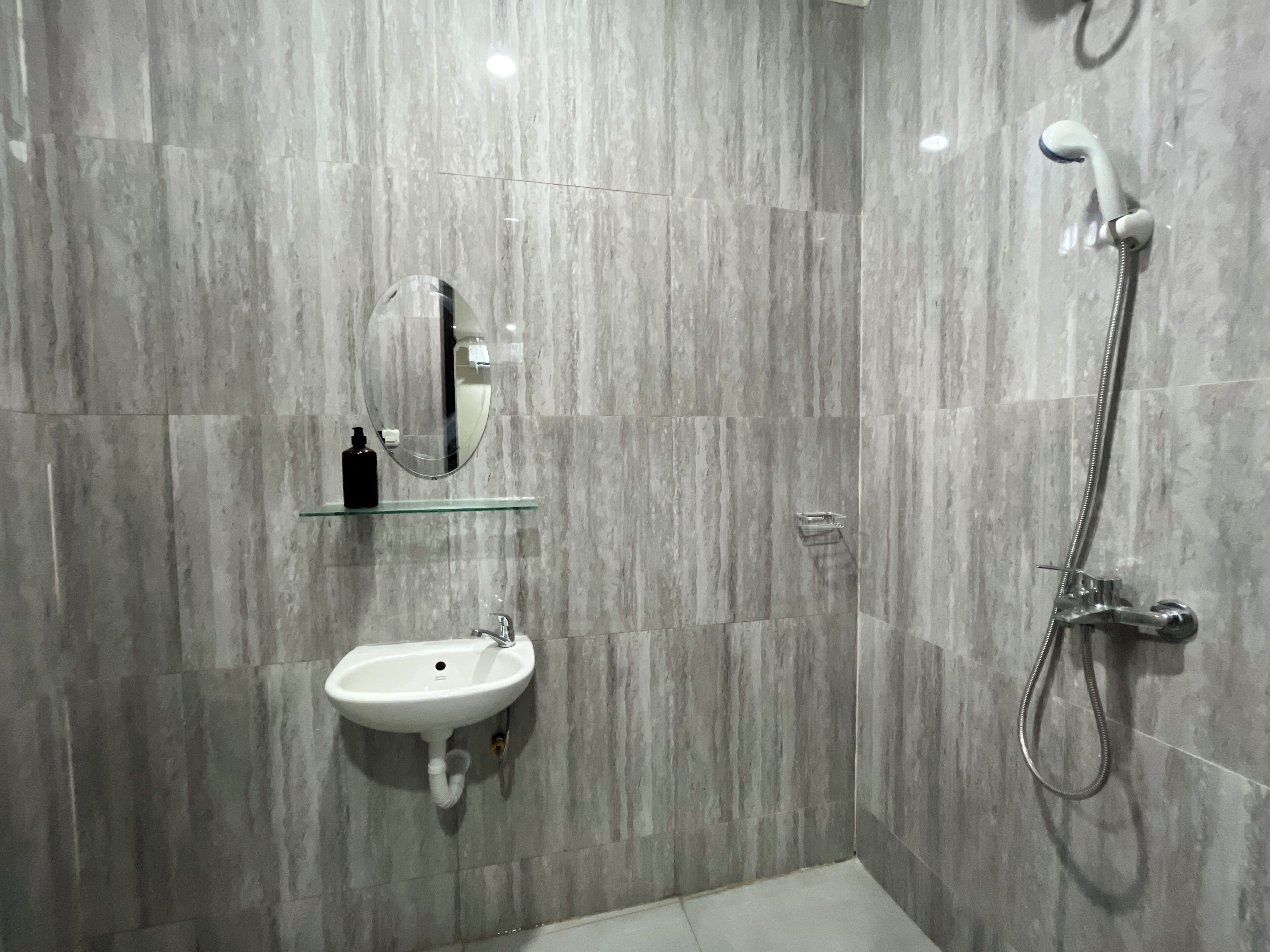 Standard Room | Bilik Mandi