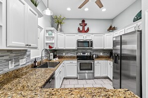 Fridge, microwave, oven, stovetop - Toast At The Coast | Private gated community | Pool | Pet Friendly (Port Aransas)