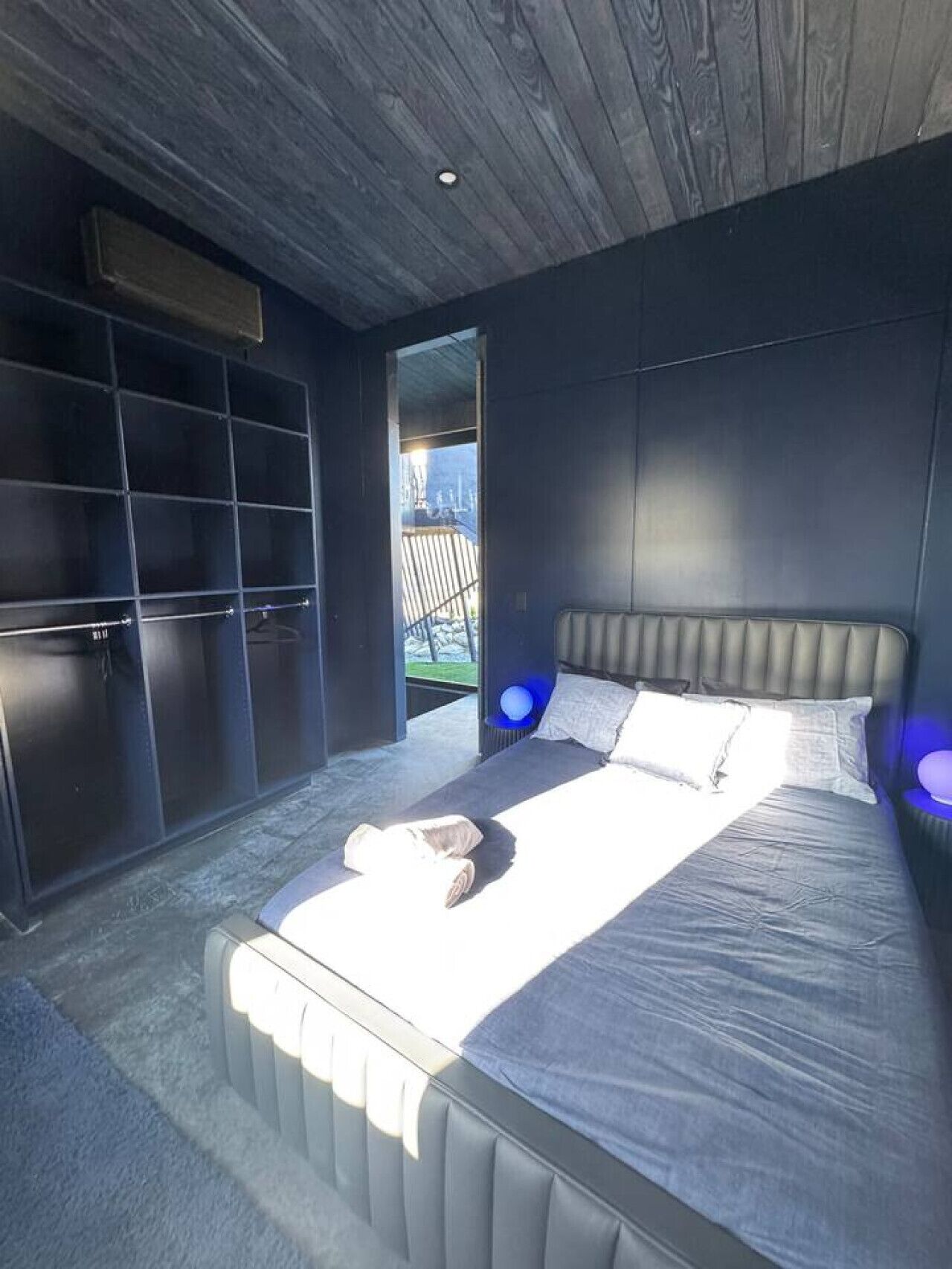 Bügeleisen/Bügelbrett, WLAN