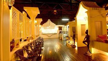 بار (في المنشاة)