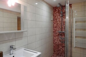 Shower - VAUTRY - Bricon - Gîte (Bricon)