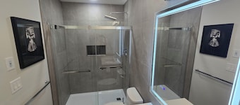 West Edmonton suite - 2 BR- 2 beds - 1 bath basement unit