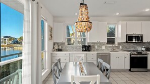 Rumah (4 Bedrooms) | Interior