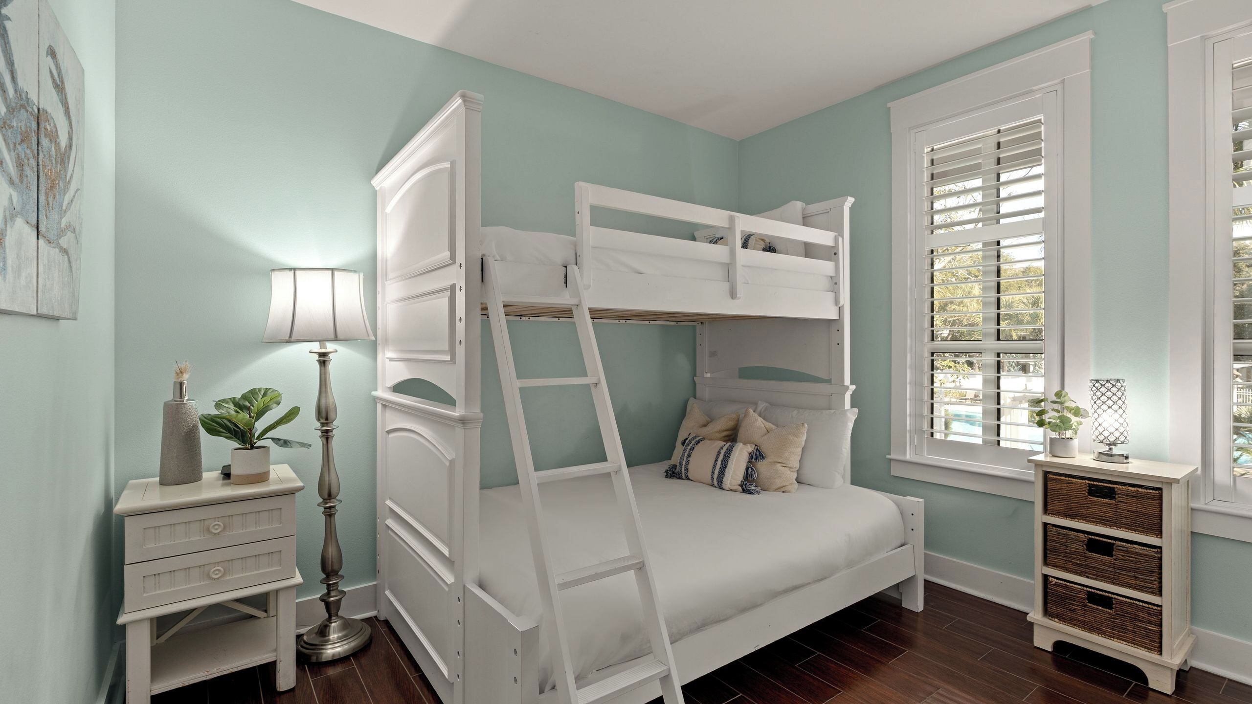 Apartment (2 Bedrooms) | 2 bedrooms, bed sheets