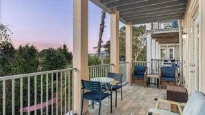 House (4 Bedrooms) | Interior - Emerald Breeze by Avantstay Shared Pool + Tennis Court + Balcony Dining + Near Beach and Harbor Boardwalk (Destin)