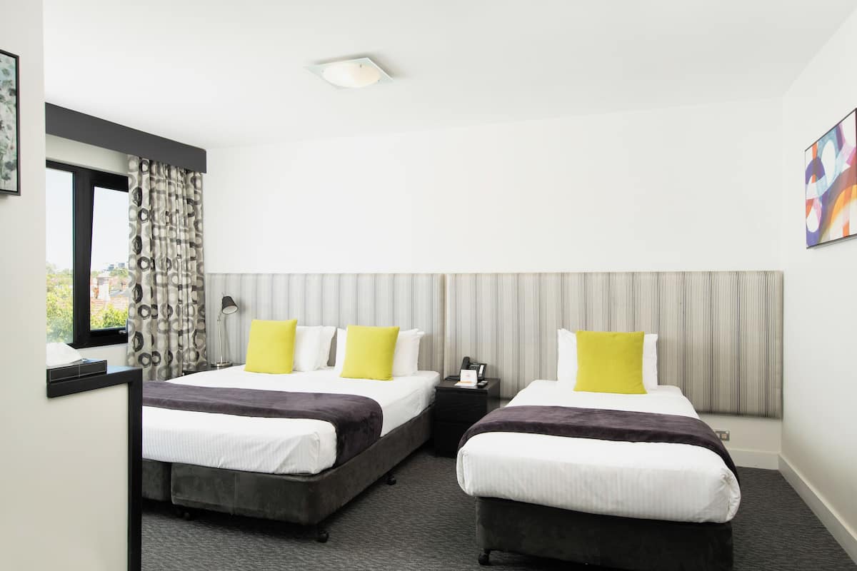 Executive Room | Iron/ironing board, free WiFi, wheelchair access