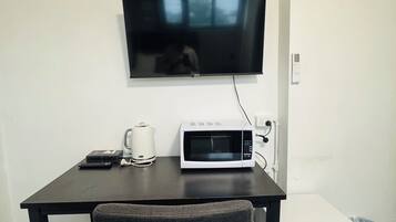 Standardzimmer | Bügeleisen/Bügelbrett, kostenloses WLAN, Rollstuhlgeeignet