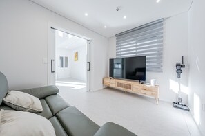 Eenvoudige kamer, 2 slaapkamers (Sacheon Geugot (Private Pool Villa)) | 2 slaapkamers, gratis wifi