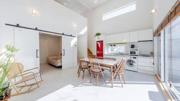 Basic Room, 2 Bedrooms (Gyeongpo Geugot (Private Pool Villa)) | 2 bedrooms, free WiFi