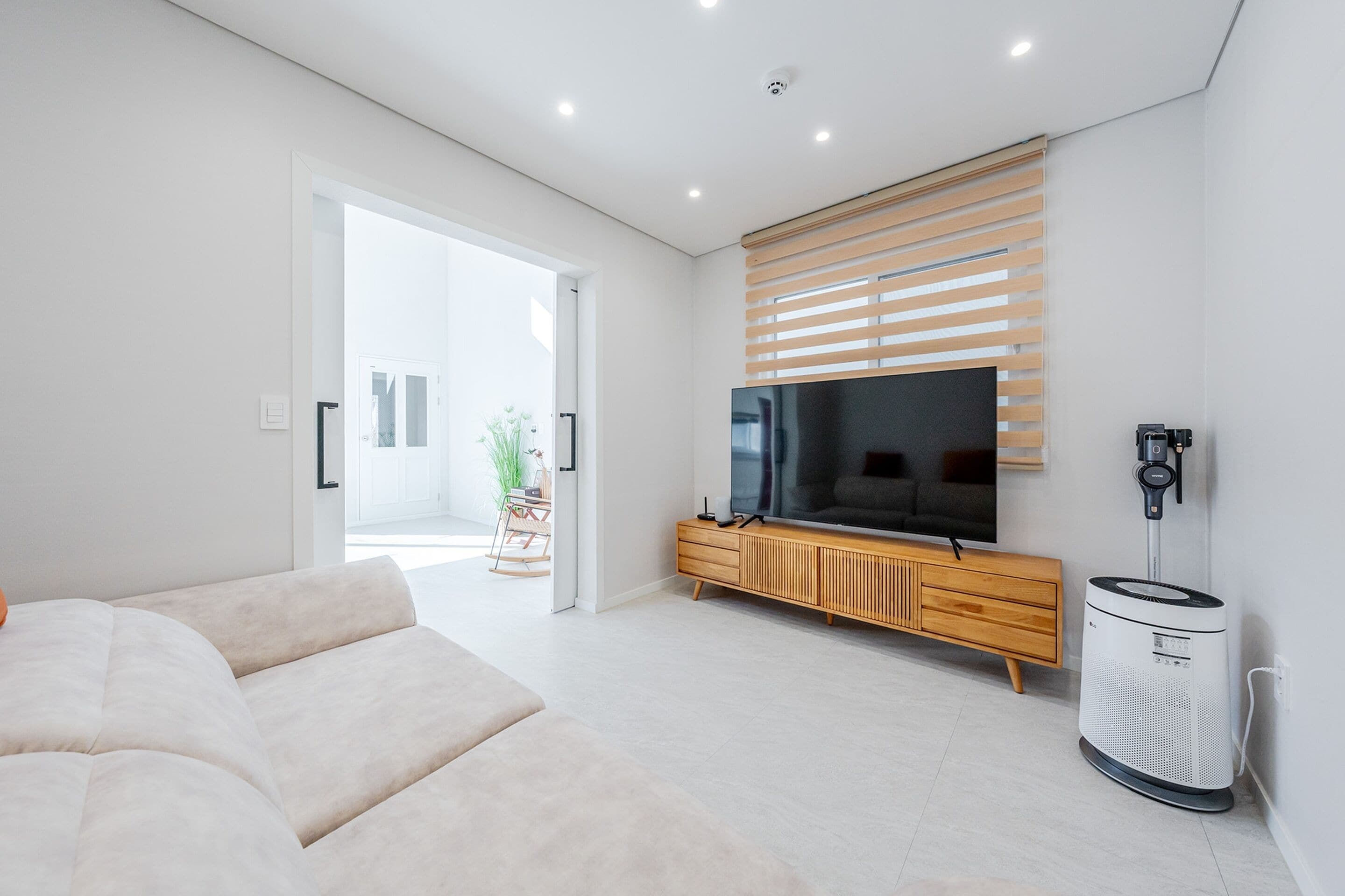 Basic Room, 2 Bedrooms (Gyeongpo Geugot (Private Pool Villa)) | 2 bedrooms, WiFi (free)