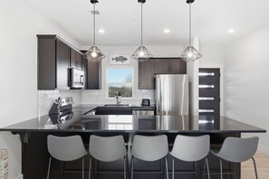 Fridge, microwave, oven, stovetop - 9BR Table Rock Lake Lodge w/ Hot Tub & Game Room • Near SDC (Branson)