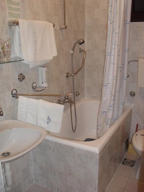 Bathroom - Biser Hotel (Pag)