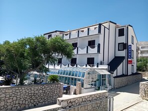 Exterior - Biser Hotel (Pag)