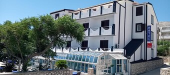 Biser Hotel