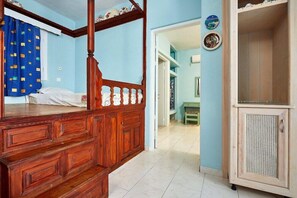 Room - Glaros Studios (Karpathos)