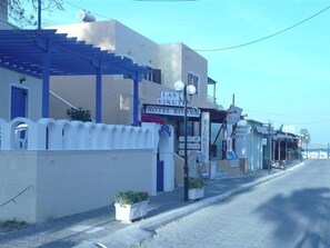 Miscellaneous - Dilino AND Annex Building (Santorini)
