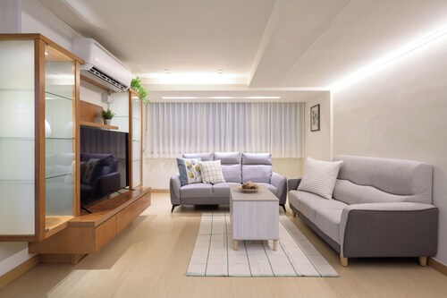 H&K 3/2 Parkside residence Taipei 101 5 min walk