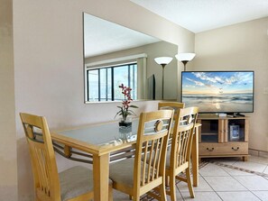 Dining - 2BR Condo at Fantasy Island – Pool, Beach , Bikes (Englewood)