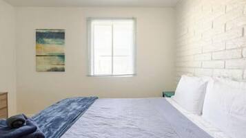 Iron/ironing board, free WiFi, bed sheets, wheelchair access