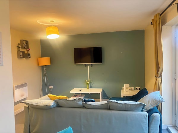 Peaceful Urban Retreat In Wolverhampton City - Wolverhampton