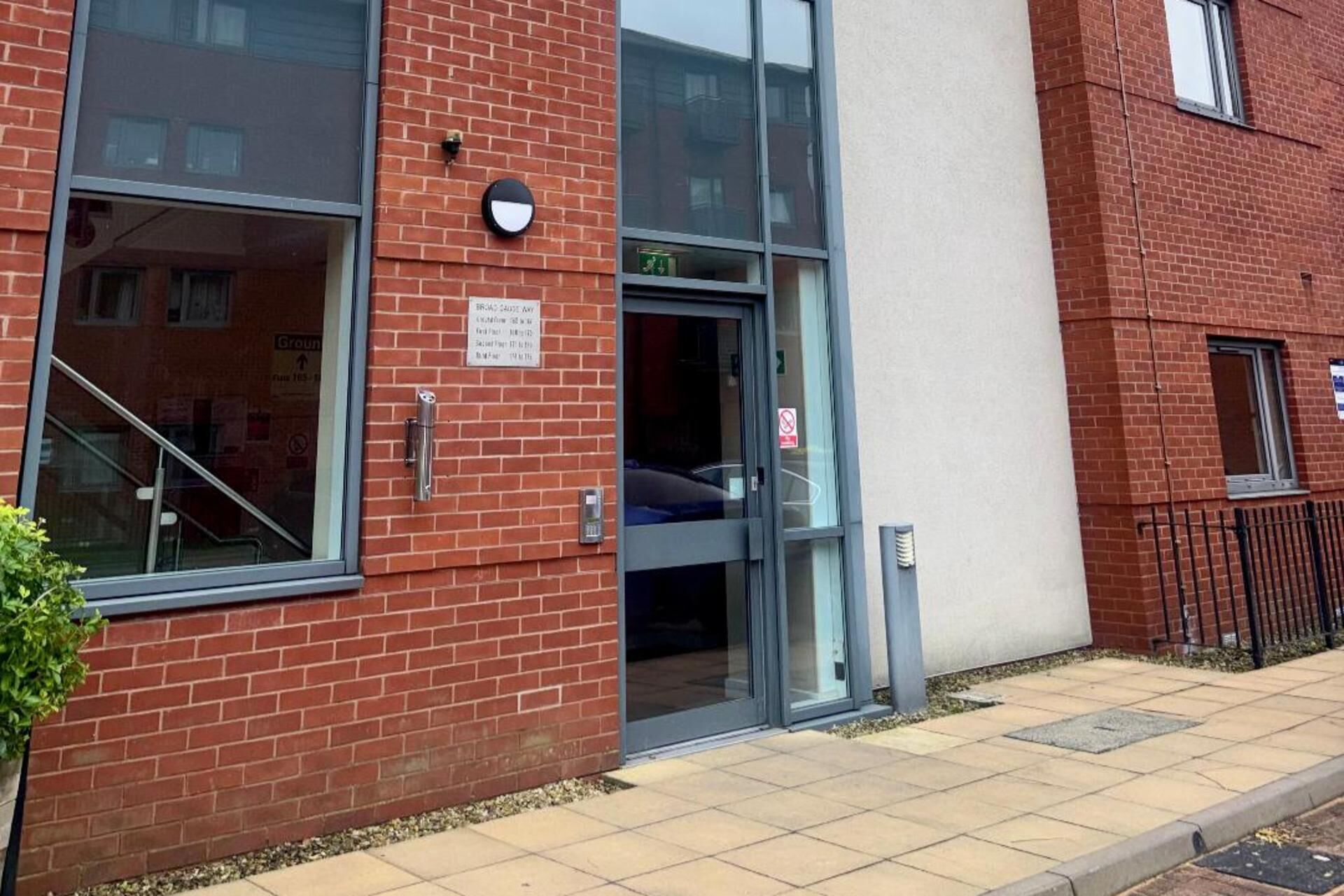 تفاصيل الفندق من الخارج