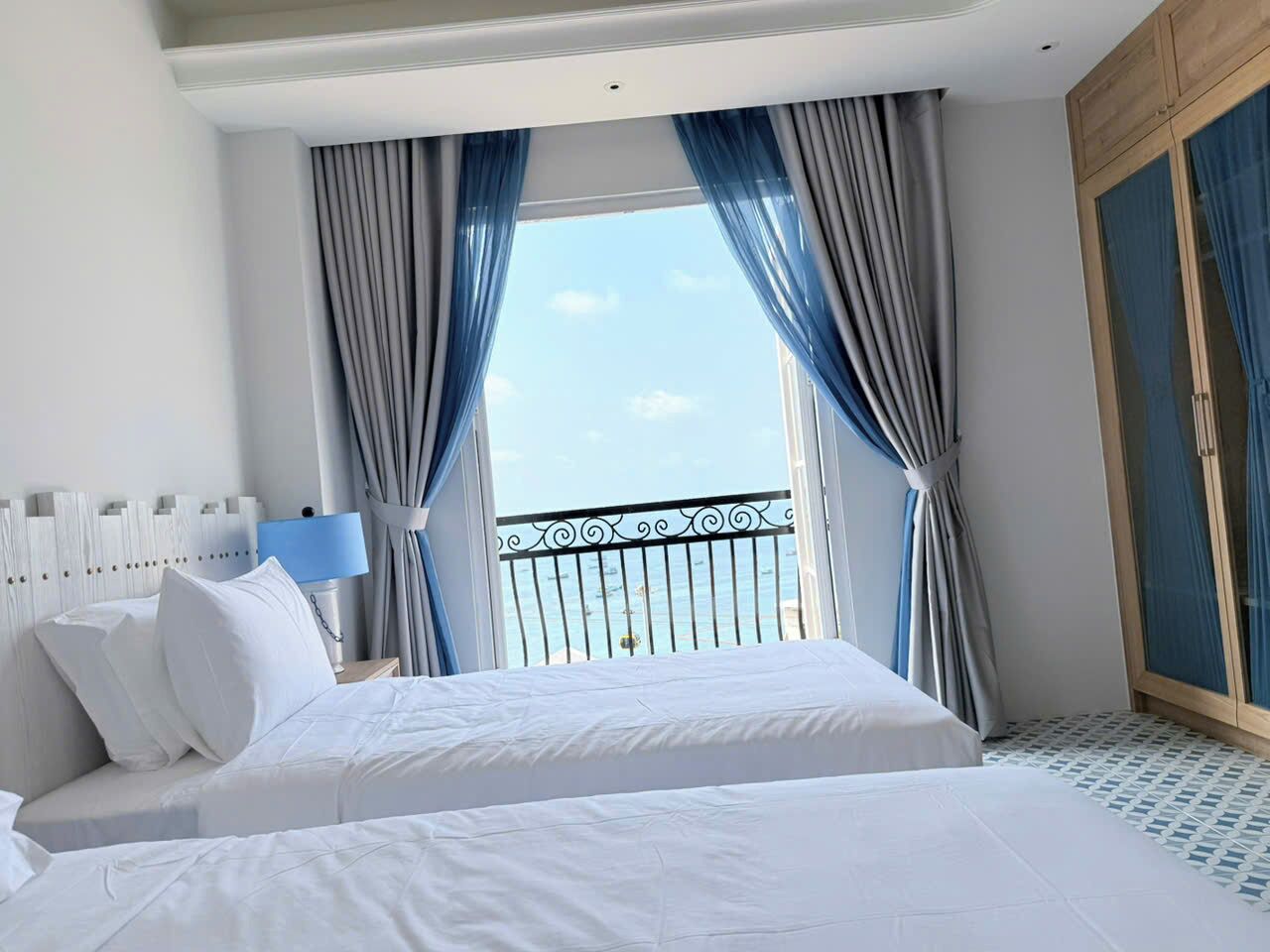 奢华公寓, 2 间卧室, 阳台, 海洋景观 | 客房内保险箱、办公桌、笔记本电脑工作区、遮光窗帘