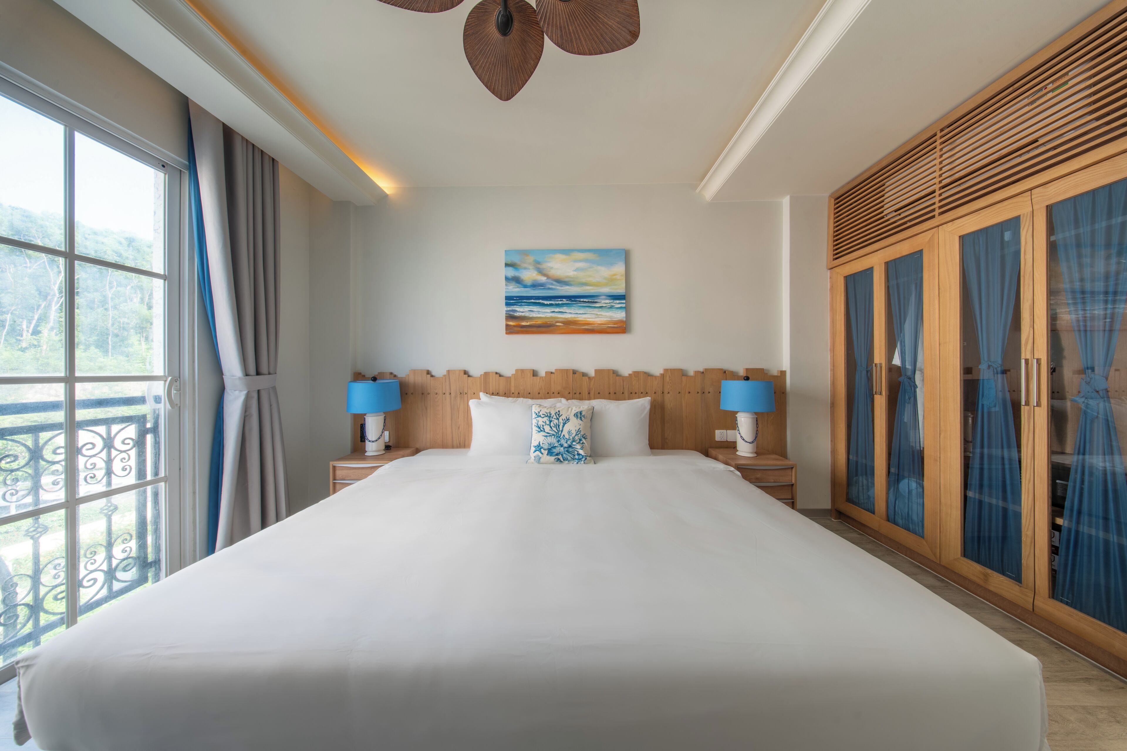 Premium bedding, minibar, in-room safe, individually decorated