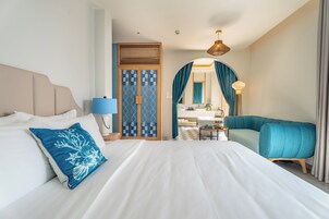 Ropa de cama de alta calidad y minibar