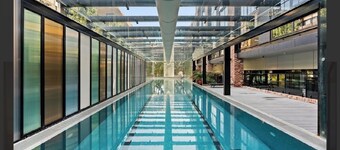 Flat in Kingston @Canberra free parking , Pet allow