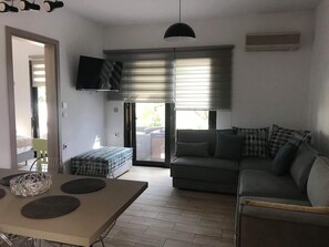 Living area - Chrysanthi Studios & Apartments Pefkos (Rhodes)