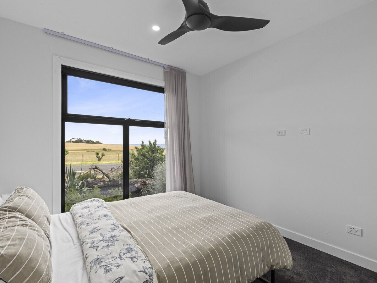 5 bedrooms, free WiFi, bed sheets