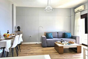 Dining - Albina Apartment - 118, Sarandë, Albania (Sarandë)