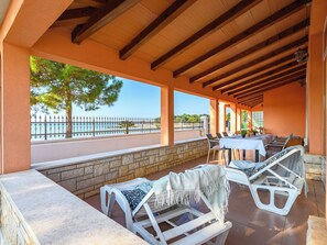 Outdoor dining - Villa Rita by Interhome (Umag)