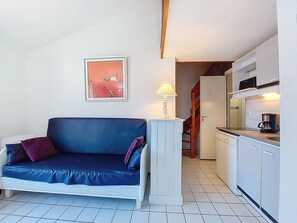 TV - Bois Soleil by Interhome (Saint Palais sur mer)