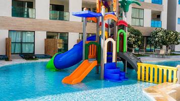 Apartment | Pool | 3 outdoor pools, sun loungers
