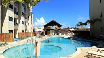 3 outdoor pools, pool loungers