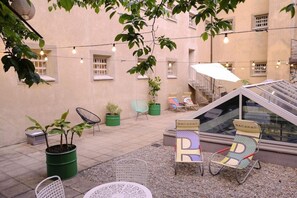 Terrace/patio - Barabas Hotel Luzern (Lucerne)