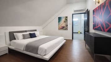 Basic Room, City View