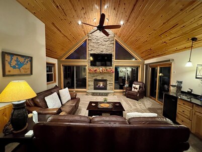 Lakeside Retreat! 3-Bedroom Cabin on Boom Lake with Beach and Dock