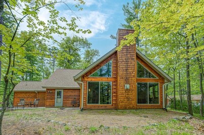 Lakeside Retreat! 3-Bedroom Cabin on Boom Lake with Beach and Dock