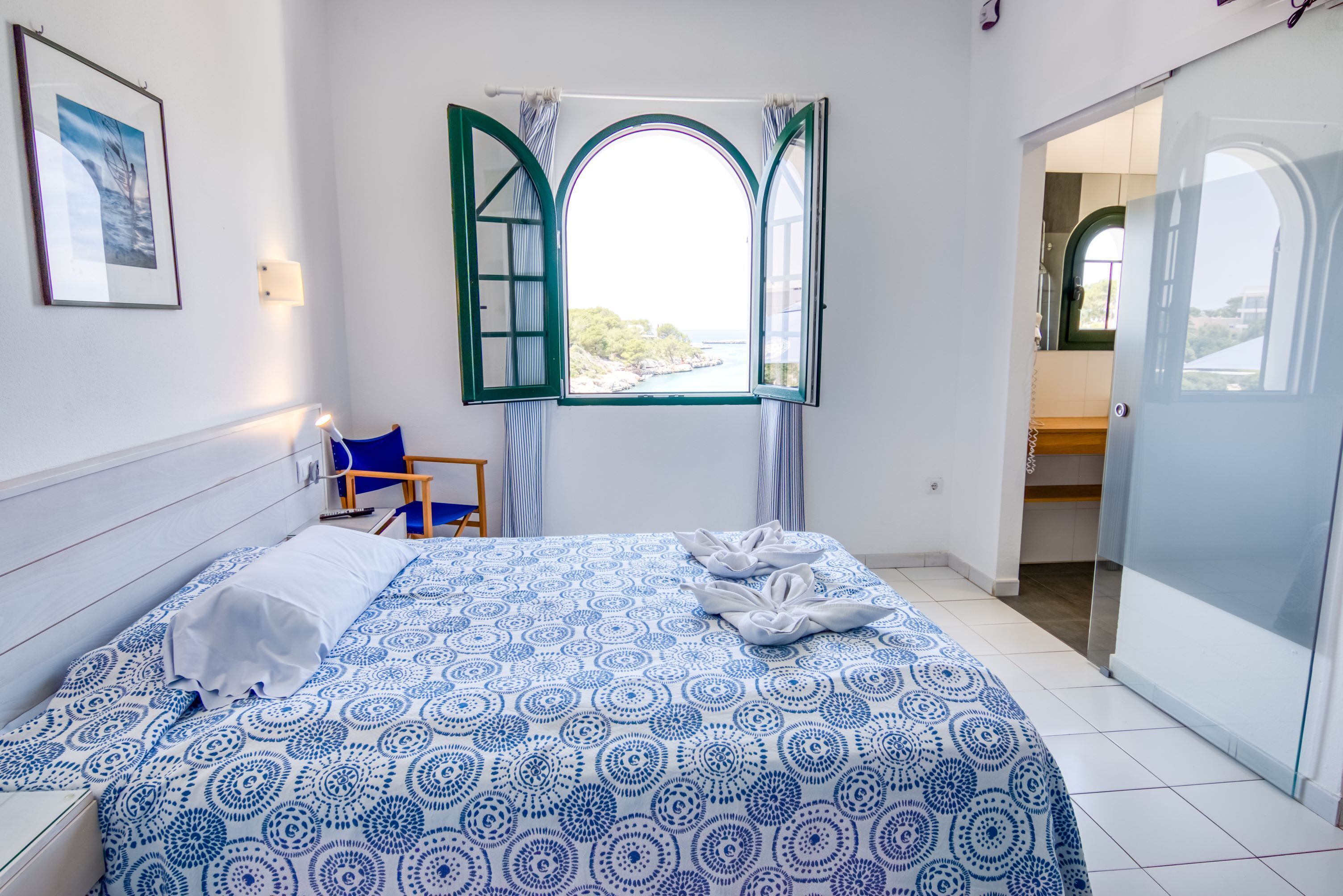 Standard-Doppelzimmer, Meerblick | Schreibtisch, kostenloses WLAN