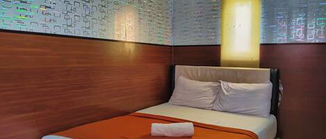 Quarto casal standard | Escrivaninha, Wi-Fi de cortesia