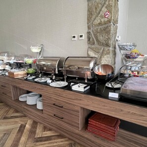 Dining - Aria Hotel (Mahala)